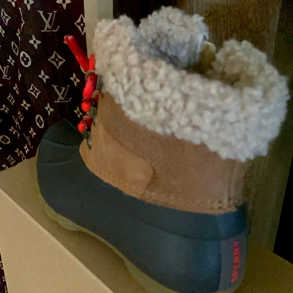 New~Sperry Saltwater Tan - Picture 3 of 5